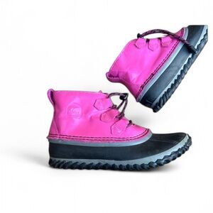 Sorel Out N About Black Pink Rain Winter Boots NY2635-695 Sz 4